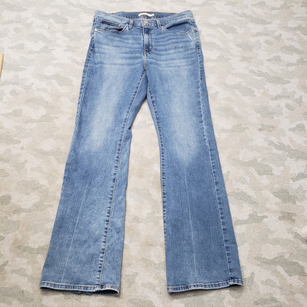 Levis Jeans Womens 10 Blue Classic Bootcut Stretch Pockets Denim Medium Wash